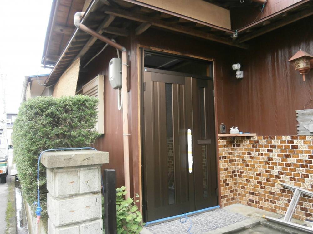 玄関ドア工事　M様邸