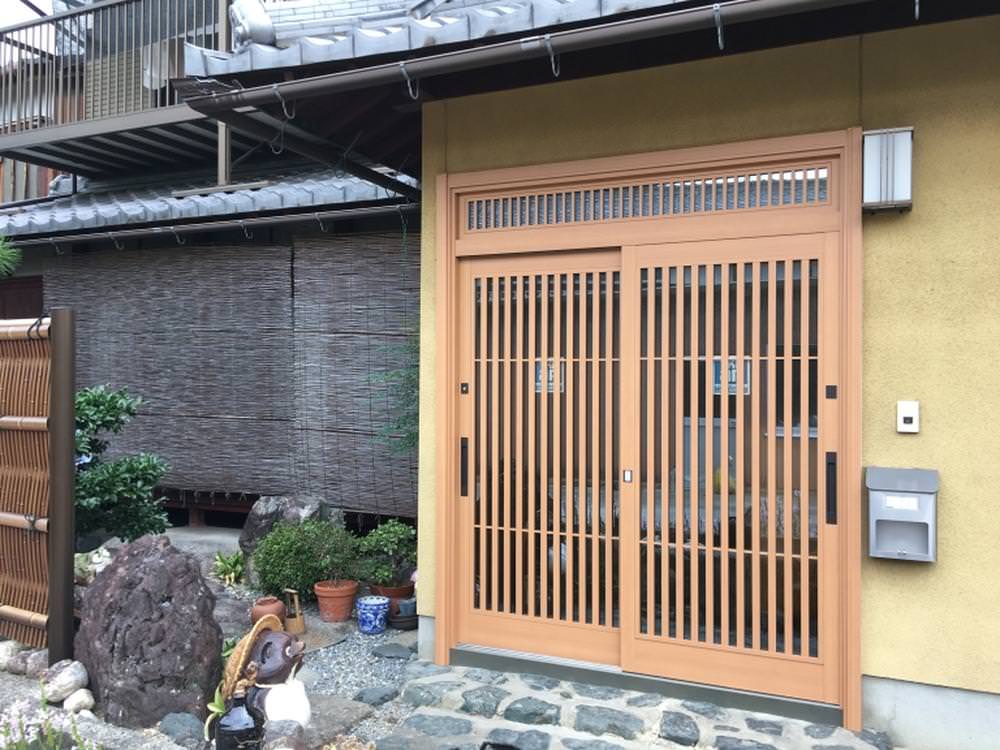 西日の暑さにドアリモ玄関引戸☆