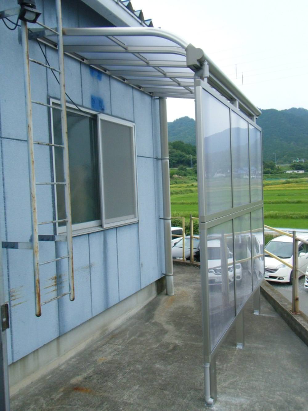 外の喫煙所にヴェクター設置！！