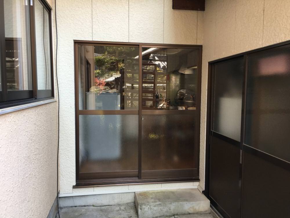 防犯対策で後付けシャッター取付☆