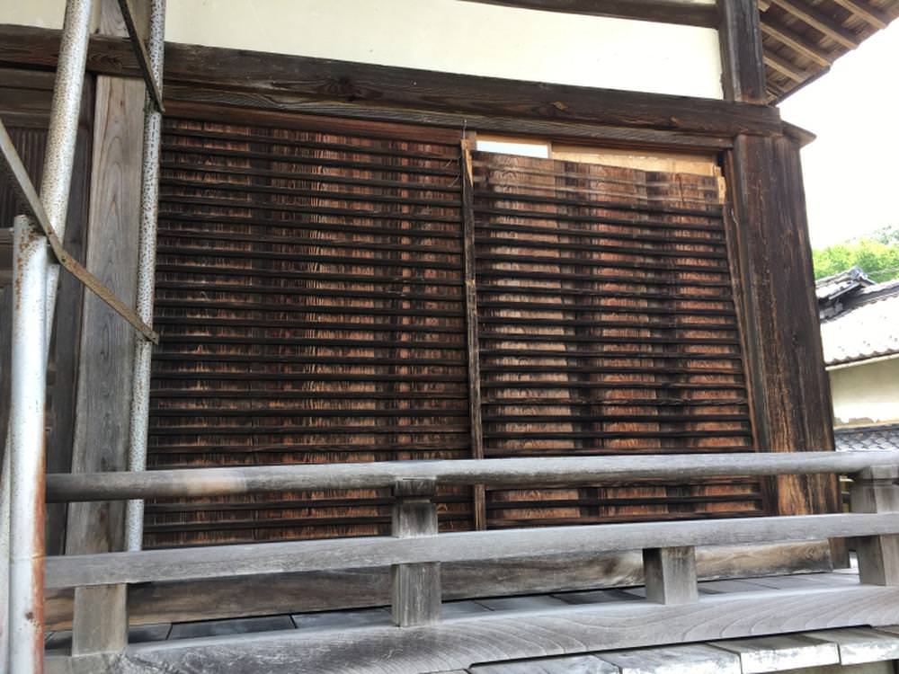 古くなった木製建具