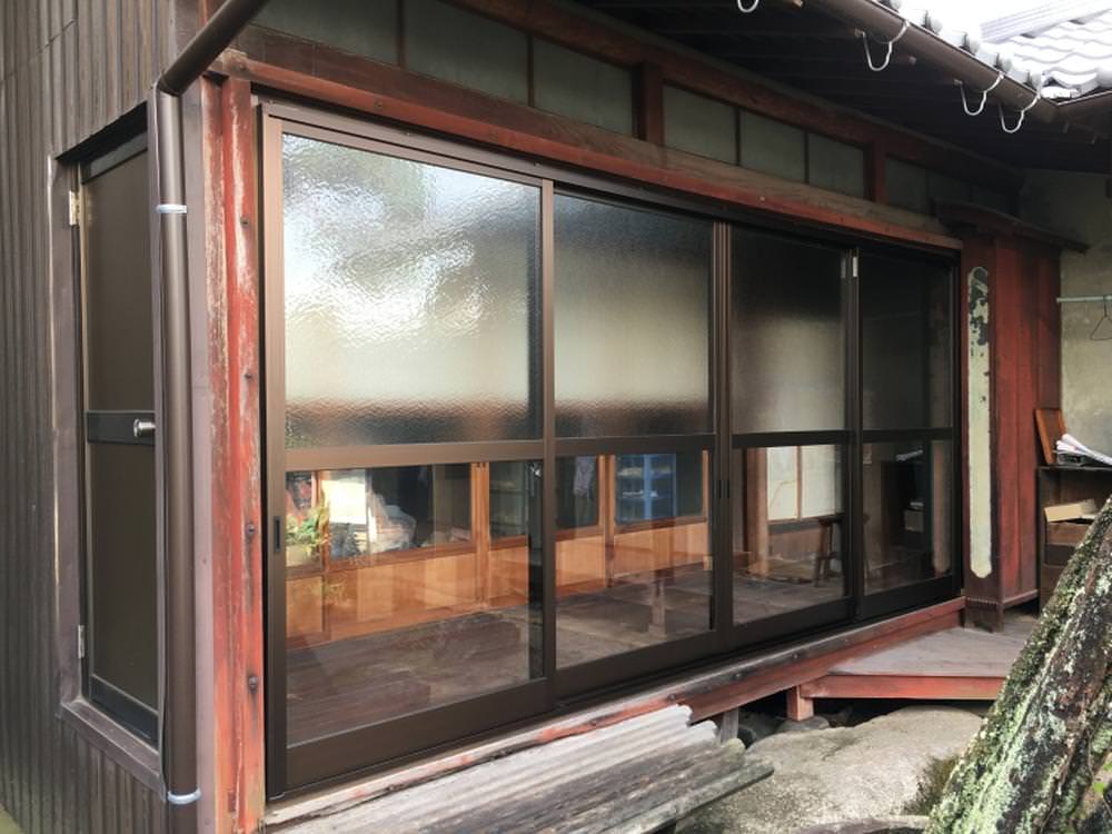 隙間から雨が入ってくる！