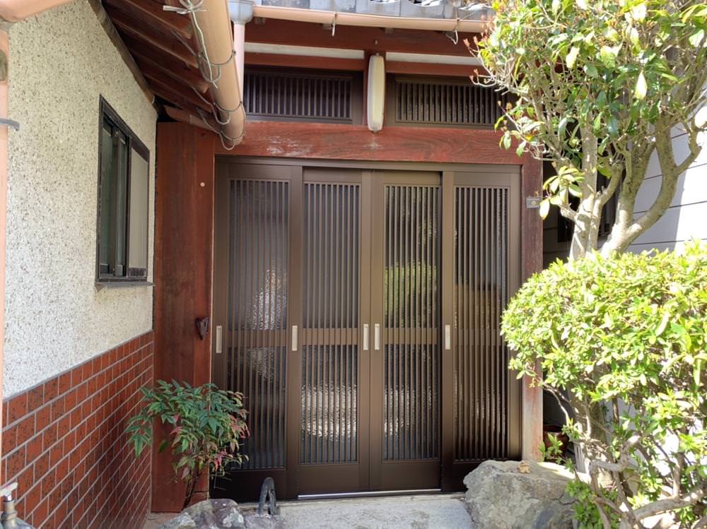 玄関引戸を簡単リフォーム