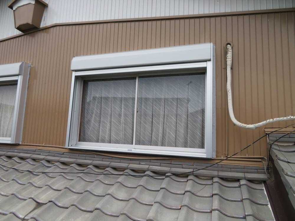 古くなったシャッター雨戸を交換
