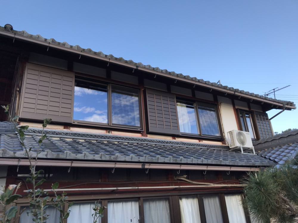 木製建具 → 雨戸付きアルミ樹脂複合窓 へ！①