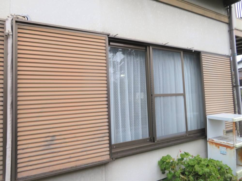 電動シャッターで窓をあけずに開け閉めかんたん♬②