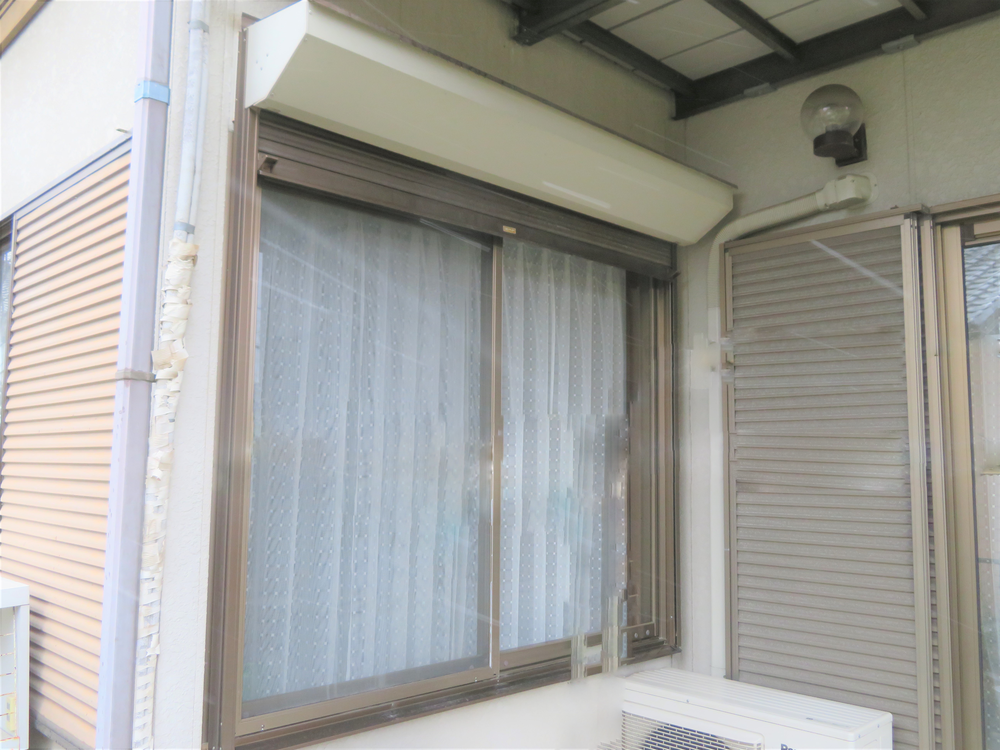 電動シャッターで窓をあけずに開け閉めかんたん♬③