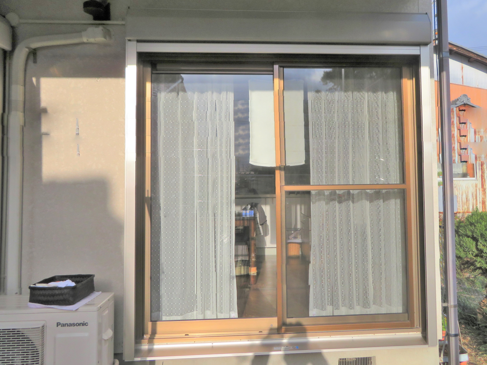 電動シャッターで窓をあけずに開け閉めかんたん♬④