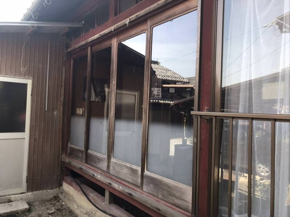 木製建具を新しい窓に交換✨①