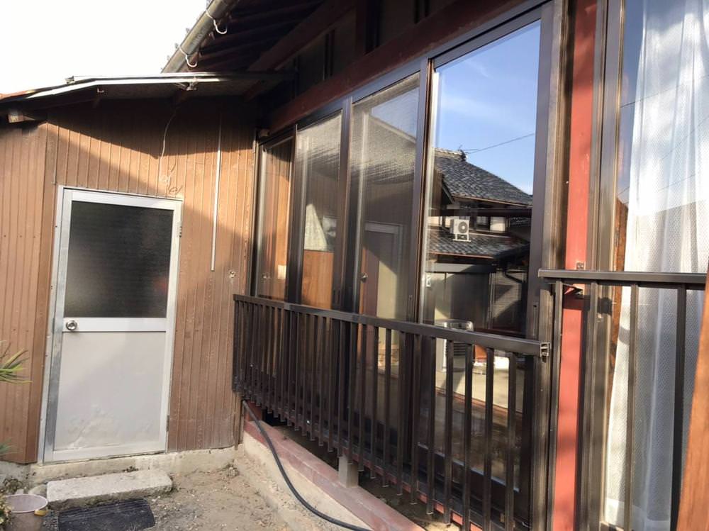 木製建具を新しい窓に交換✨①