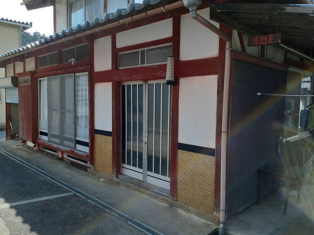 ２枚建から4枚建へ✨広々明るい玄関に！