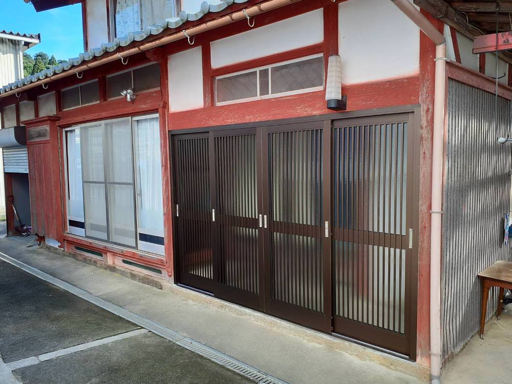 ２枚建から4枚建へ✨広々明るい玄関に！