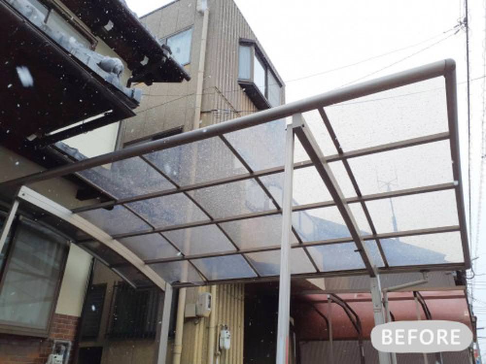 カーポート屋根のパネル張替をさせていただきました
