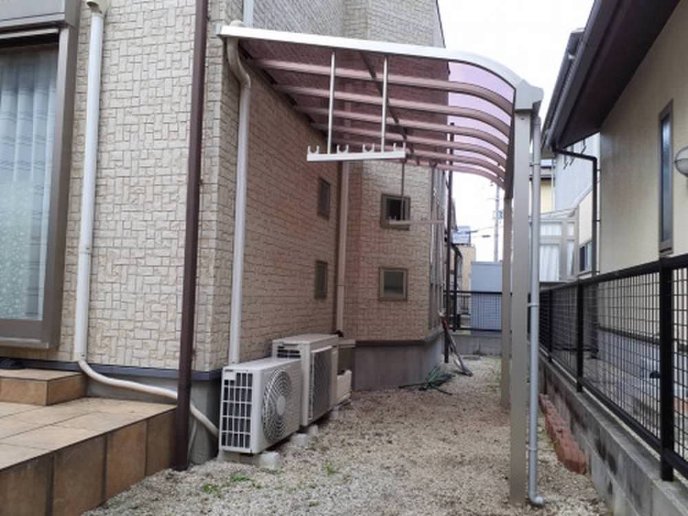 テラス屋根を修理させていただきました