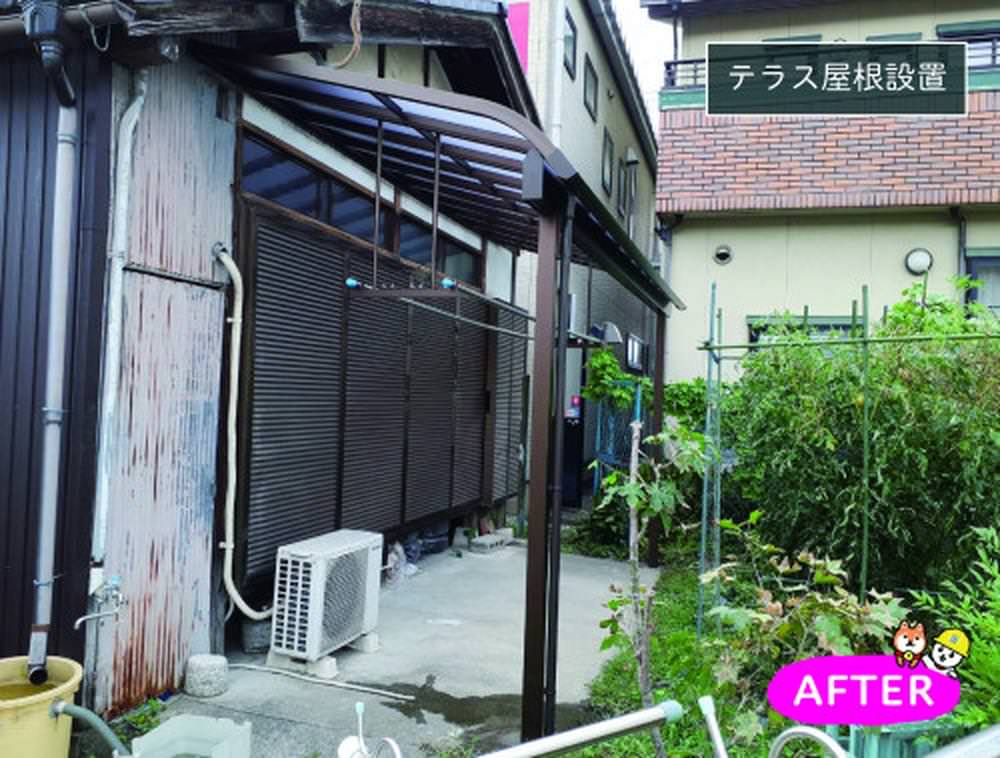テラス屋根で急な雨にも安心！