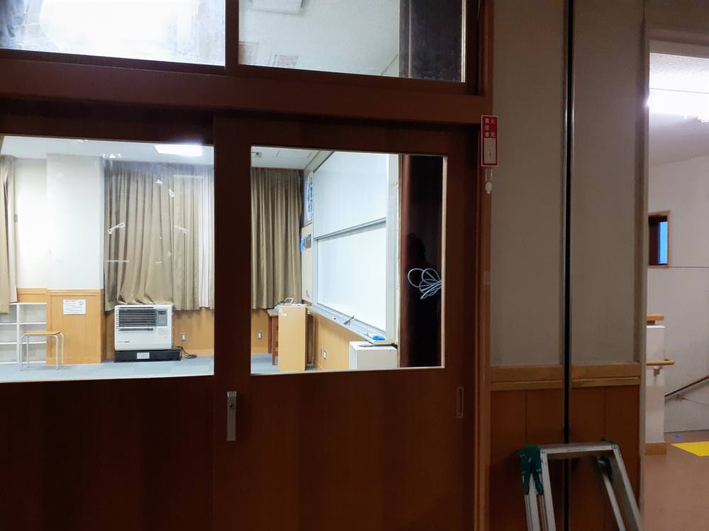 ガラス割れ替え