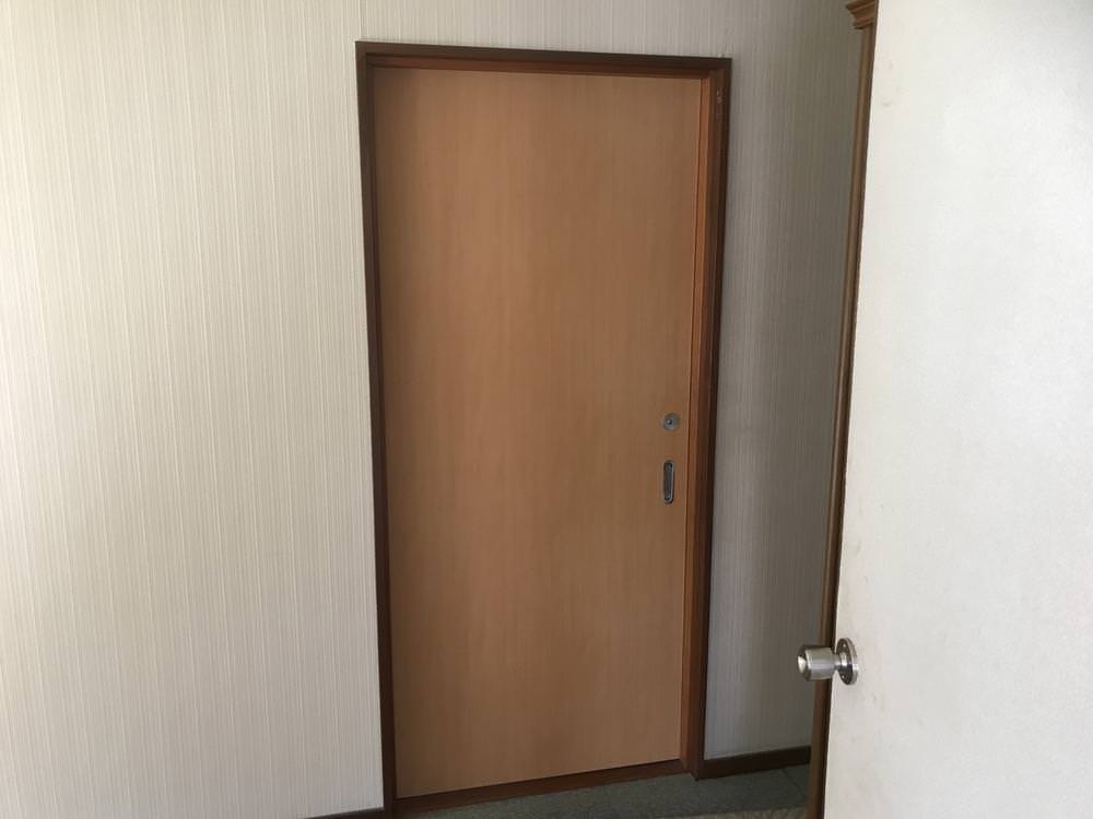 古くなった室内建具の取替
