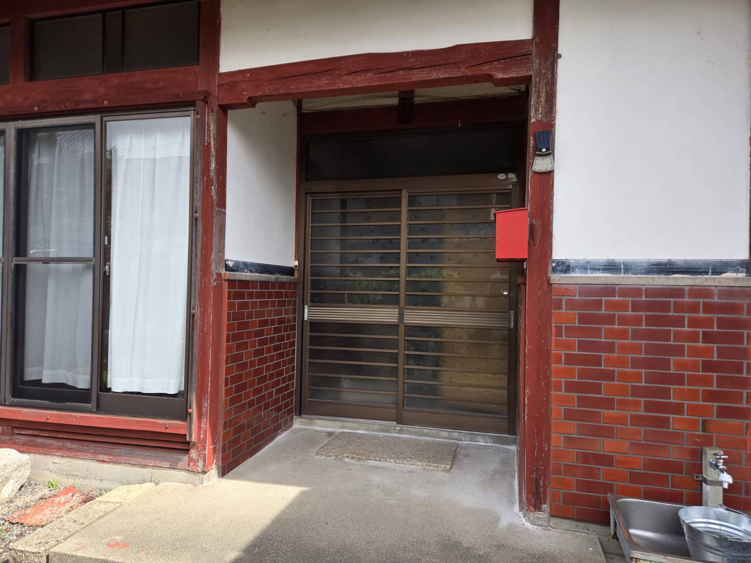 高すぎない金額で引戸交換できるところはないか？