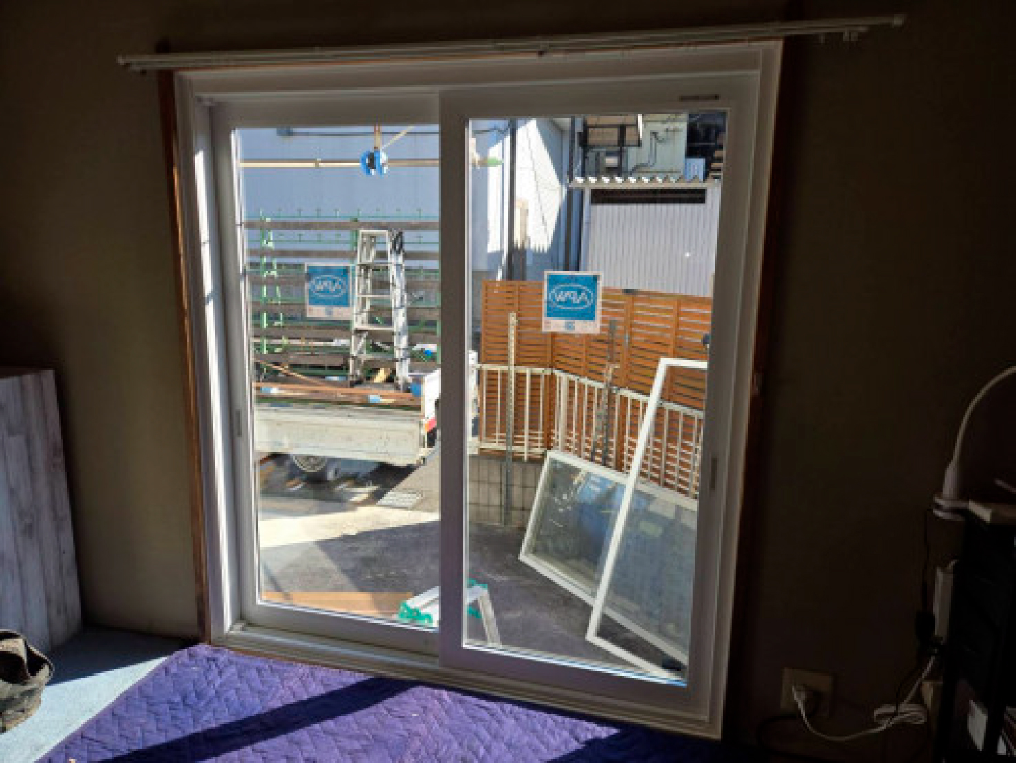 結露と防犯面に悩んでいたリビングが快適空間に！